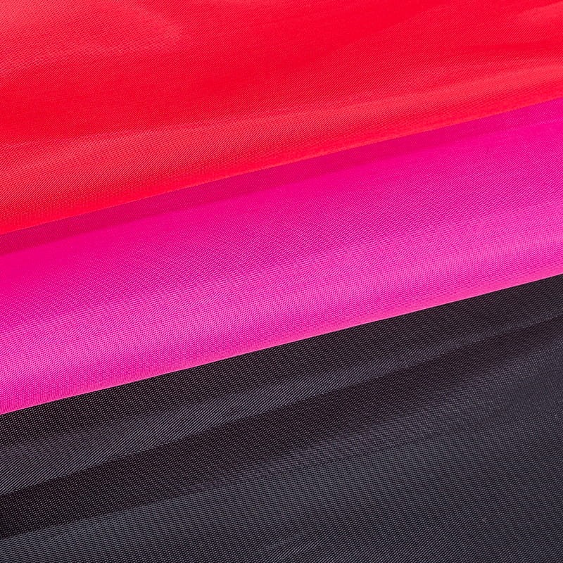 Ordinary fabrics are difficult to be both waterproof and breathable. How can customized polyester taffeta break the deadlock?